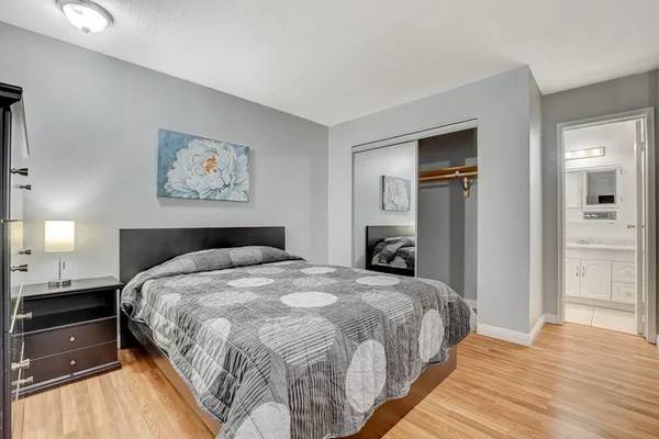 352 Chestnut Street, San Francisco, CA 94133 photo 2