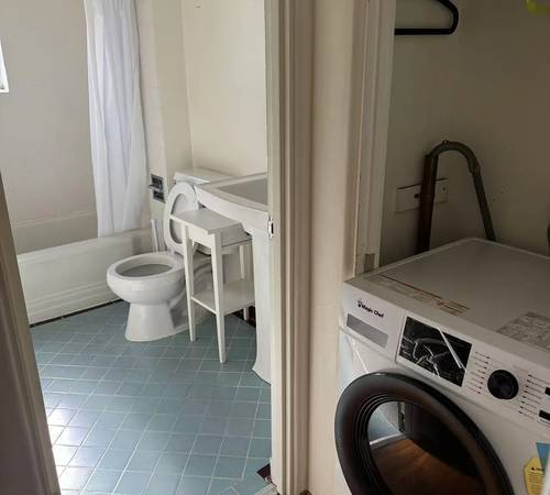 1BR/1BA Apartment · Berkeley photo 5