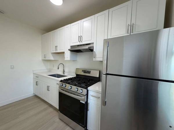 1BR/1BA Apartment · San Francisco photo 2