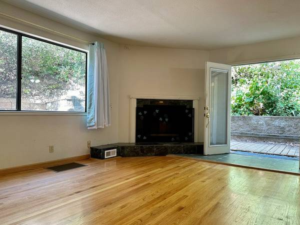 Burlingame Charming One-Bedroom Home photo 3