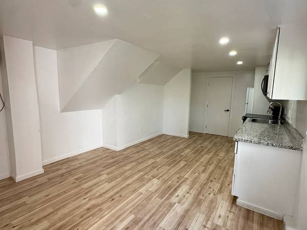 1BR/1BA Single Family House on Central Ave · Pittsburg photo 2