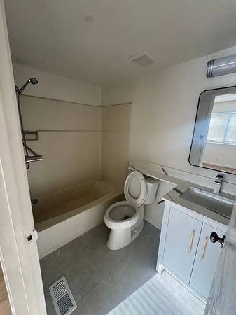 2BR/2BA Condo on Lancaster Ln · Pittsburg photo 5