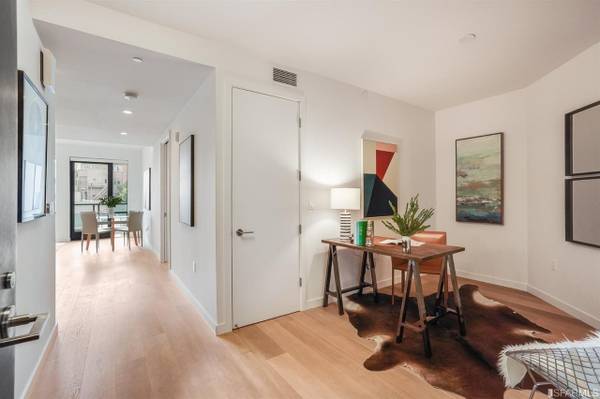 1BR/1BA Apartment on Broadway St · San Francisco photo 3