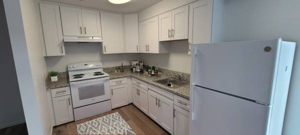 1BR/1BA Apartment on Woodside Road · Redwood City photo 4