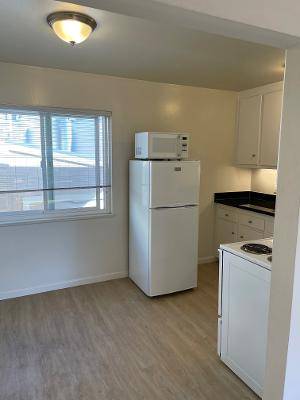 1BR/1BA Apartment · Oakland photo 2