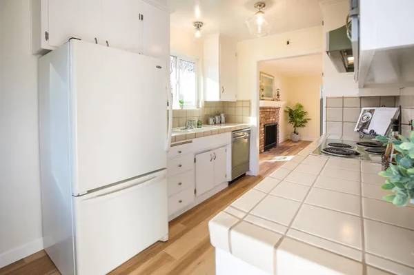 217 Hubbard St, Santa Cruz (Single Family) photo 3