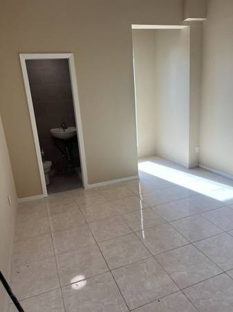 2BR/2BA Apartment on 65th Street · Emeryville photo 3
