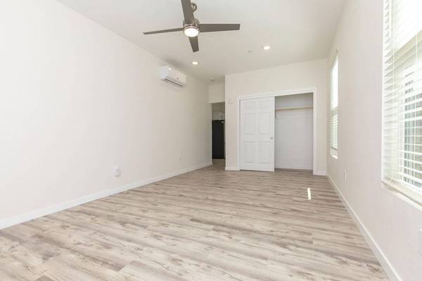 1BR/1BA Apartment on Schmidt Lane · El Cerrito photo 3