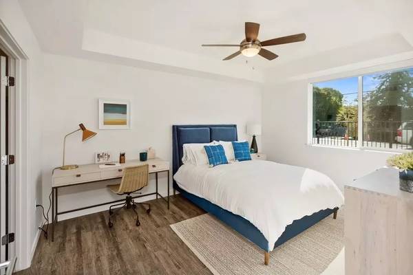 2BR/2BA Apartment on Yolanda Ave · Santa Rosa photo 2