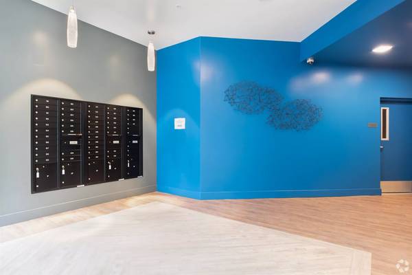 Apartments on Hollis St · Emeryville photo 5