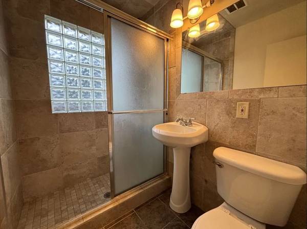 1BR/1BA Apartment on Stockton St · San Francisco photo 3