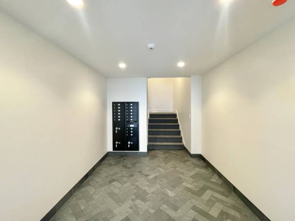 1 Mallorca Way, San Francisco, CA 94123 photo 4