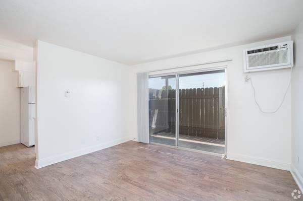 1BR/1BA Apartment on Meadow Ln · Concord photo 4