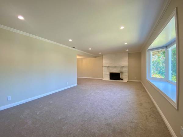 5BR/3BA Single Family House on Via Roncole · Saratoga photo 3