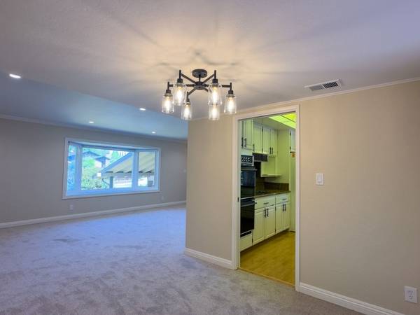 5BR/3BA Single Family House on Via Roncole · Saratoga photo 5