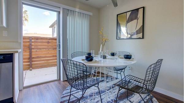 1BR/1BA Apartment on Fairfield Avenue · Fairfield photo 2