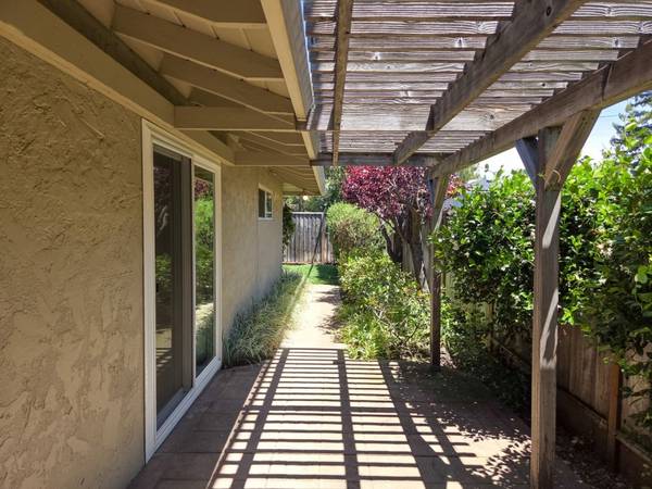 2BR/2BA Duplex on Blossom Hill Road · Los Gatos photo 4
