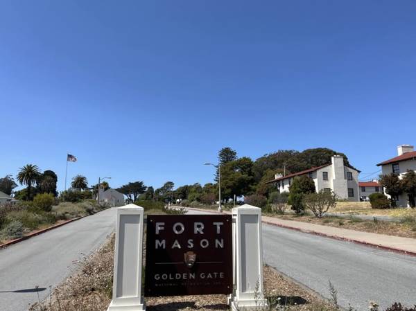 1BR/1BA Single Family House · San Francisco photo 2
