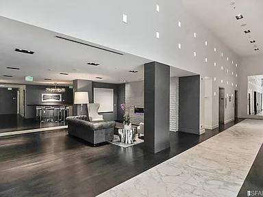 1BR/1BA Apartment on 4th St · San Francisco photo 3
