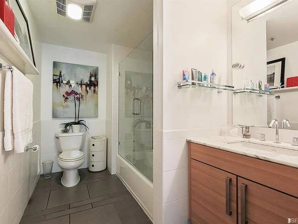 1BR/1BA Apartment on 4th St · San Francisco photo 5
