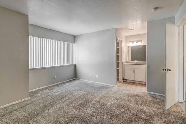 2BR/2BA Apartment on James Donlon Blvd · Antioch photo 2