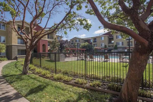 1BR/1BA Apartment on Valle Vista Ave · Vallejo photo 2