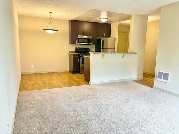 Charming 2 Bed &amp; 1 Bath Condo In The Heart Of Downtown Walnut Creek!! photo 5