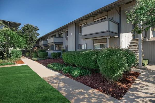 1BR/1BA Apartment on Stokes Street · San Jose photo 2