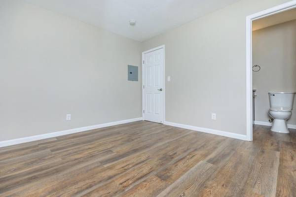 1BR/1BA Apartment on Stokes Street · San Jose photo 3