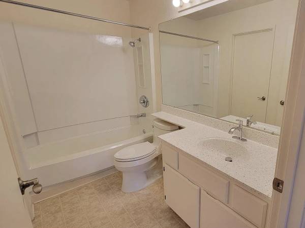 1BR/1BA Apartment · Napa photo 5