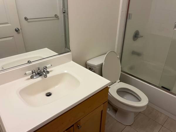 2BR/2BA Apartment on Florida St · San Francisco photo 3