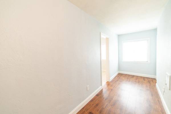 0BR/1BA Apartment on Vicente Way · Oakland photo 3