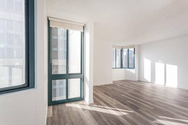 1BR/1BA Apartment on O'Farrell Street · San Francisco photo 5