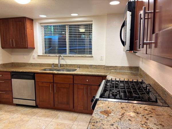 1BR/1BA Apartment on Hidden Valley Rd · Guerneville photo 5