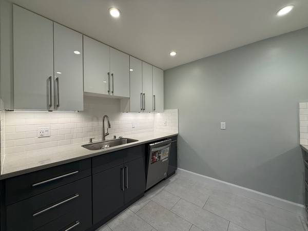 2BR/1BA Duplex on 11th Avenue · San Francisco photo 5
