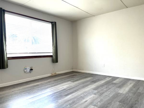 1BR/1BA Apartment · Berkeley photo 4