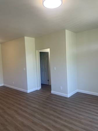 2BR/1BA Apartment on Prospect Avenue · Santa Rosa photo 5