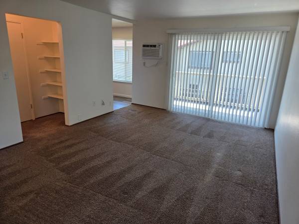 Apartments on Monroe St. · Santa Clara photo 2