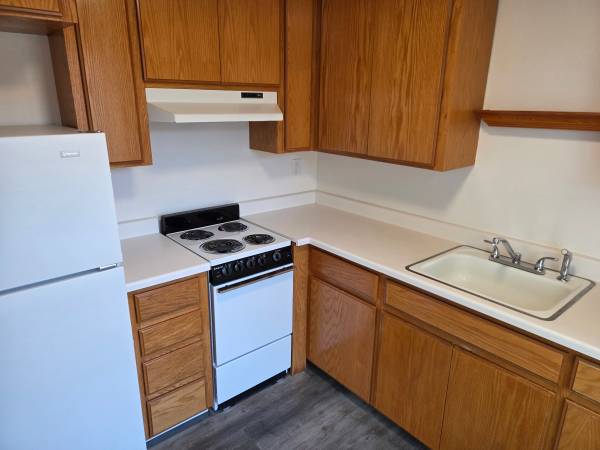 Apartments on Monroe St. · Santa Clara photo 4