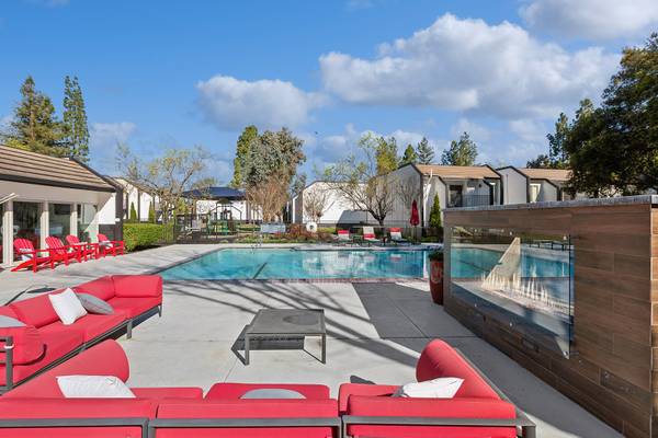 2BR/2BA Apartment on St Paul Dr · Santa Rosa photo 5