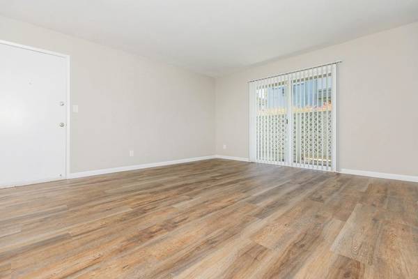 2BR/1BA Apartment on Stokes Street · San Jose photo 4