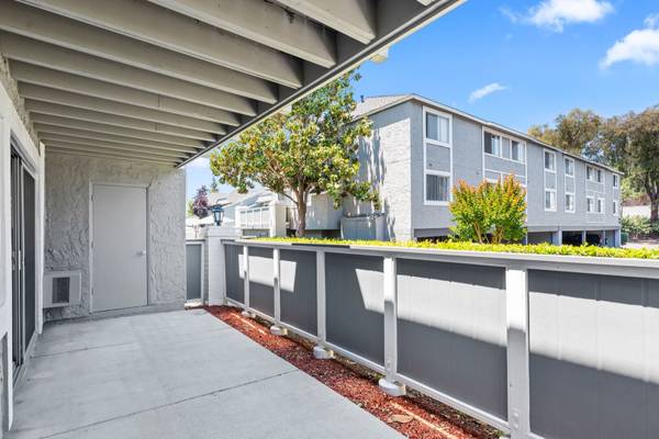 2BR/2BA Apartment on South Bascom Avenue · Campbell photo 3