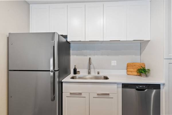 2BR/2BA Apartment on South Bascom Avenue · Campbell photo 4