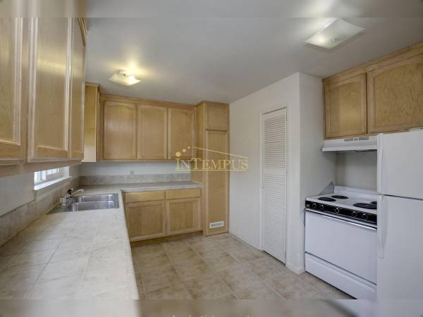 2BR/1BA Apartment on Pomeroy Ave Apt 3 · Santa Clara photo 4