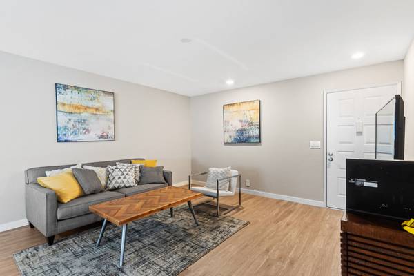 2BR/2BA Apartment on South Bascom Avenue · Campbell photo 4