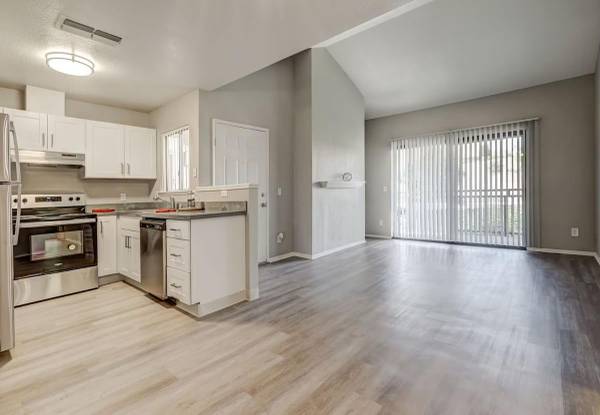 1BR/1BA Apartment on James Donlon Blvd · Antioch photo 4