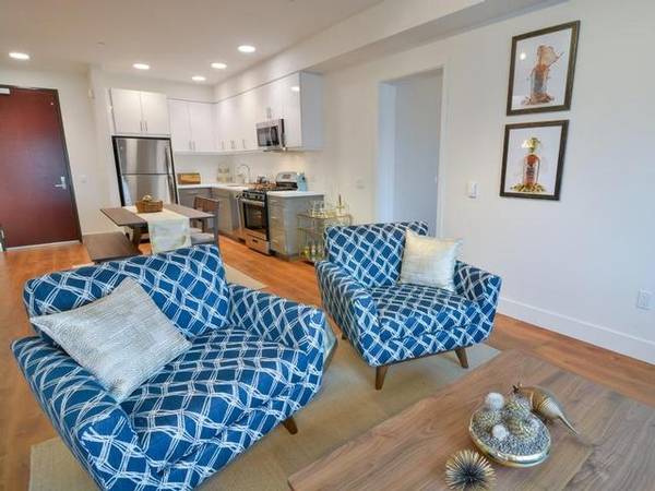 1BR/1BA Apartment on 3rd St. · San Francisco photo 2