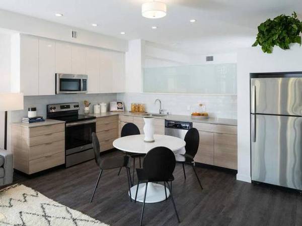 1BR/1BA Apartment on Fifth St. · Berkeley photo 4