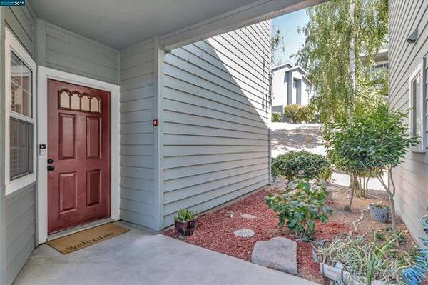 2BR/2BA Condo · Pleasanton photo 2