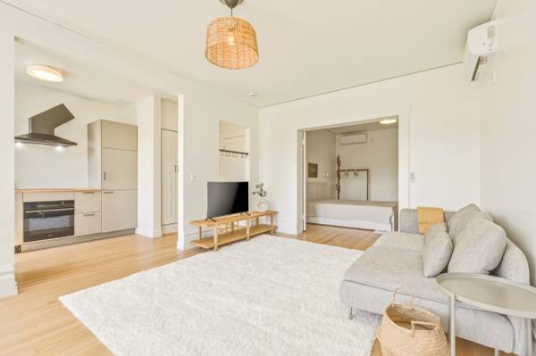 1BR/1BA Apartment on Capp St. Unit A · San Francisco photo 5
